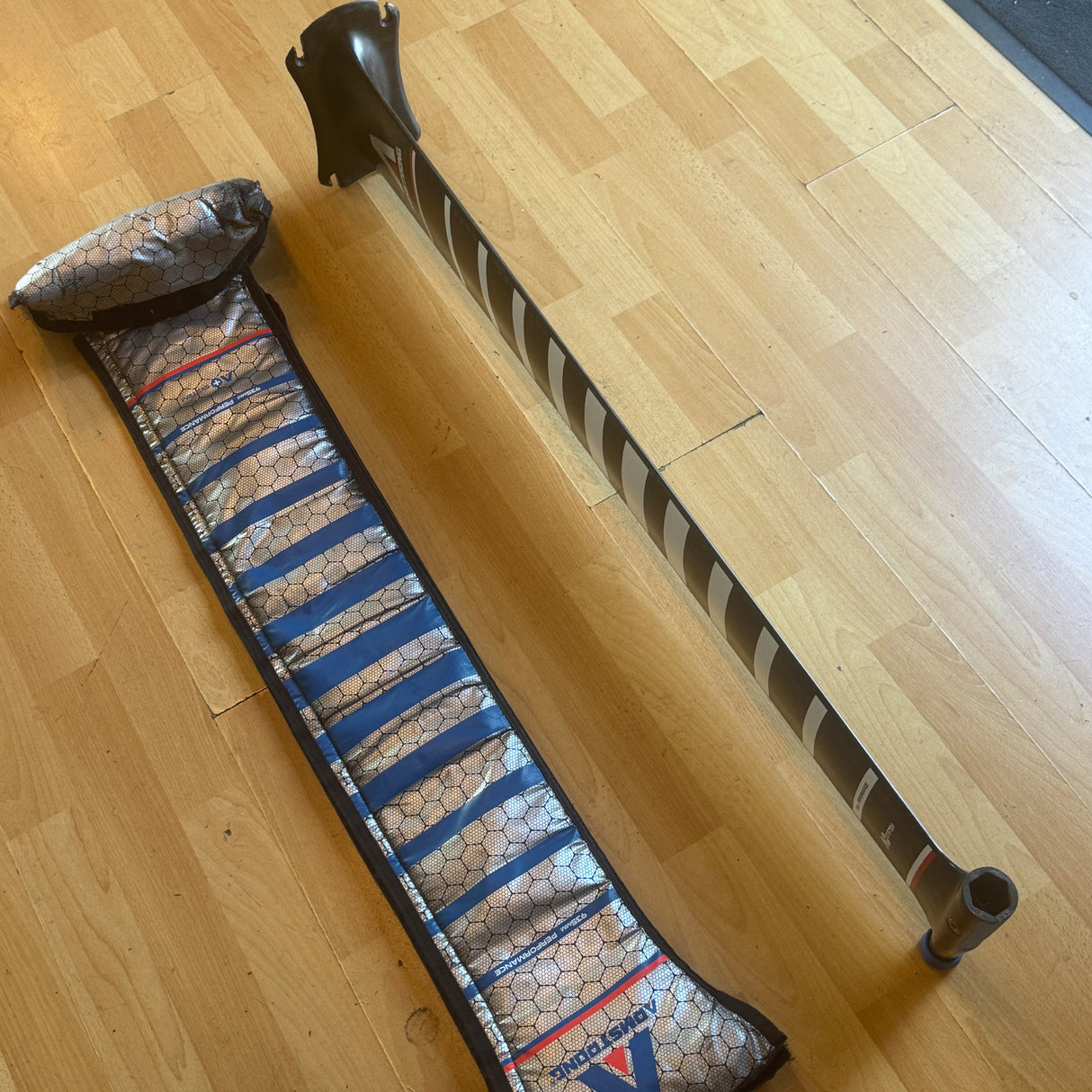 DEMO / USED Armstrong Performance Mast