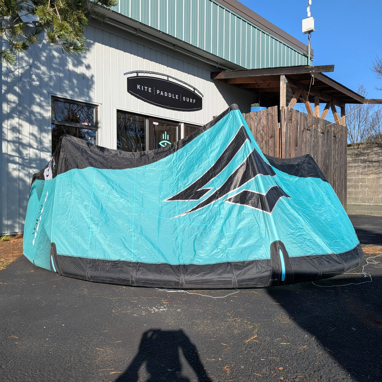 DEMO / USED Naish 2025 Pivot 10m Kite