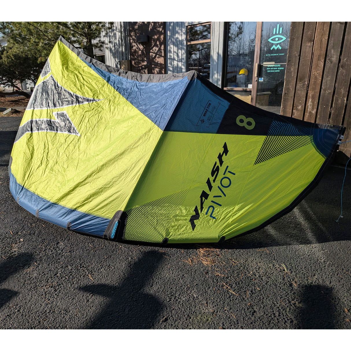 DEMO / USED Naish 2025 Pivot 8m Kite