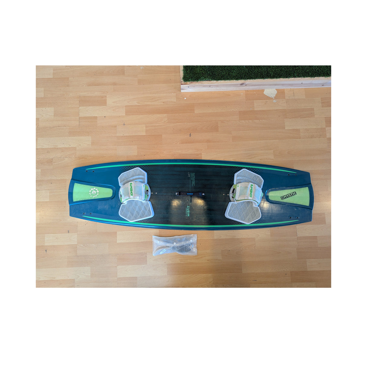 DEMO/USED Slingshot 2020 Misfit 143cm Kiteboard