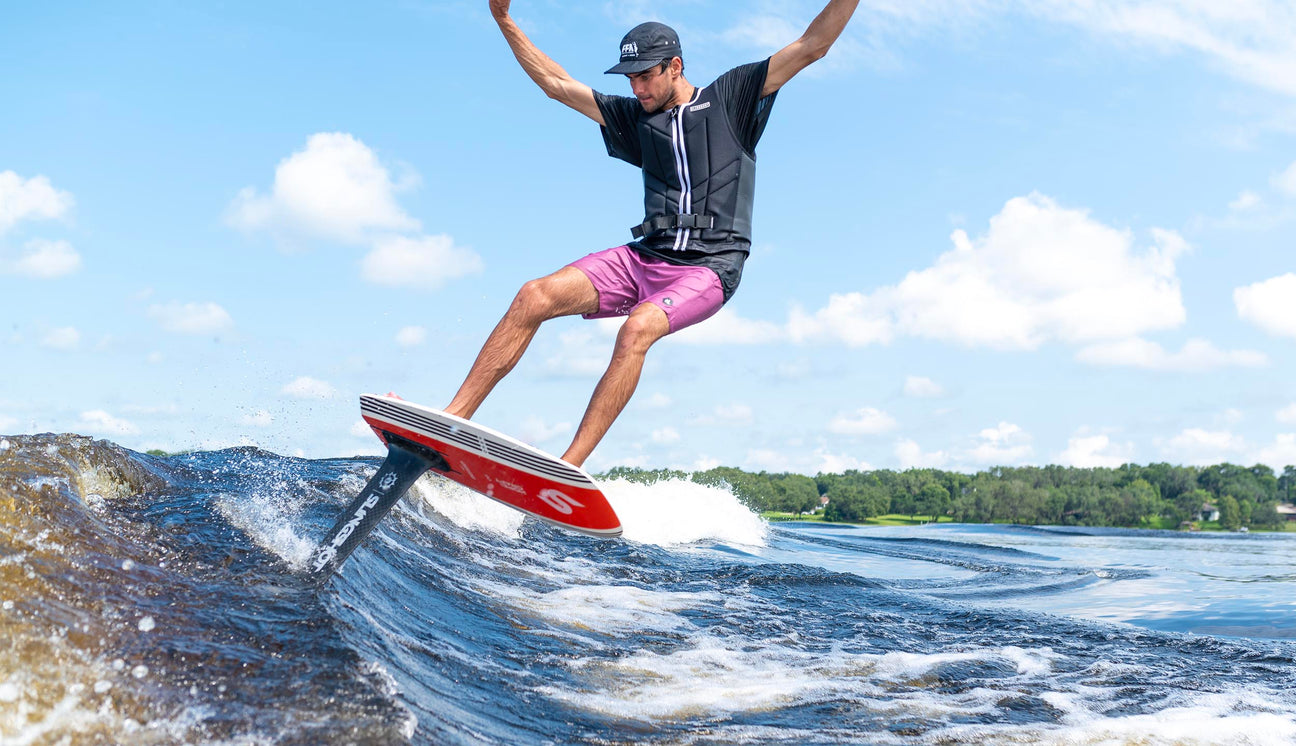 Wake and Pump Foiling
