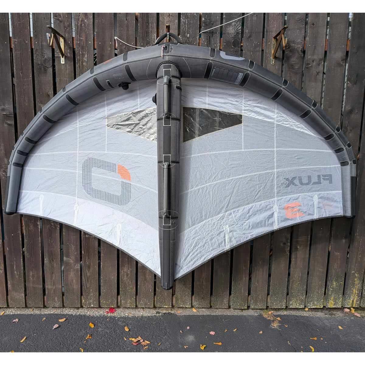 DEMO / USED Ozone V1 Flux 3.0m Wing