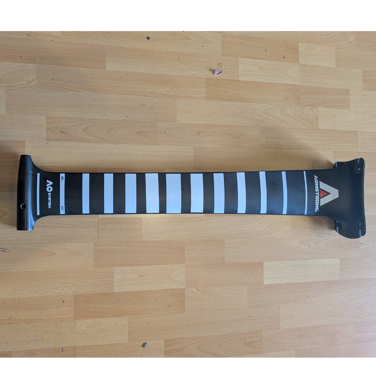 DEMO / USED Armstrong Mast V2 A+ 85cm