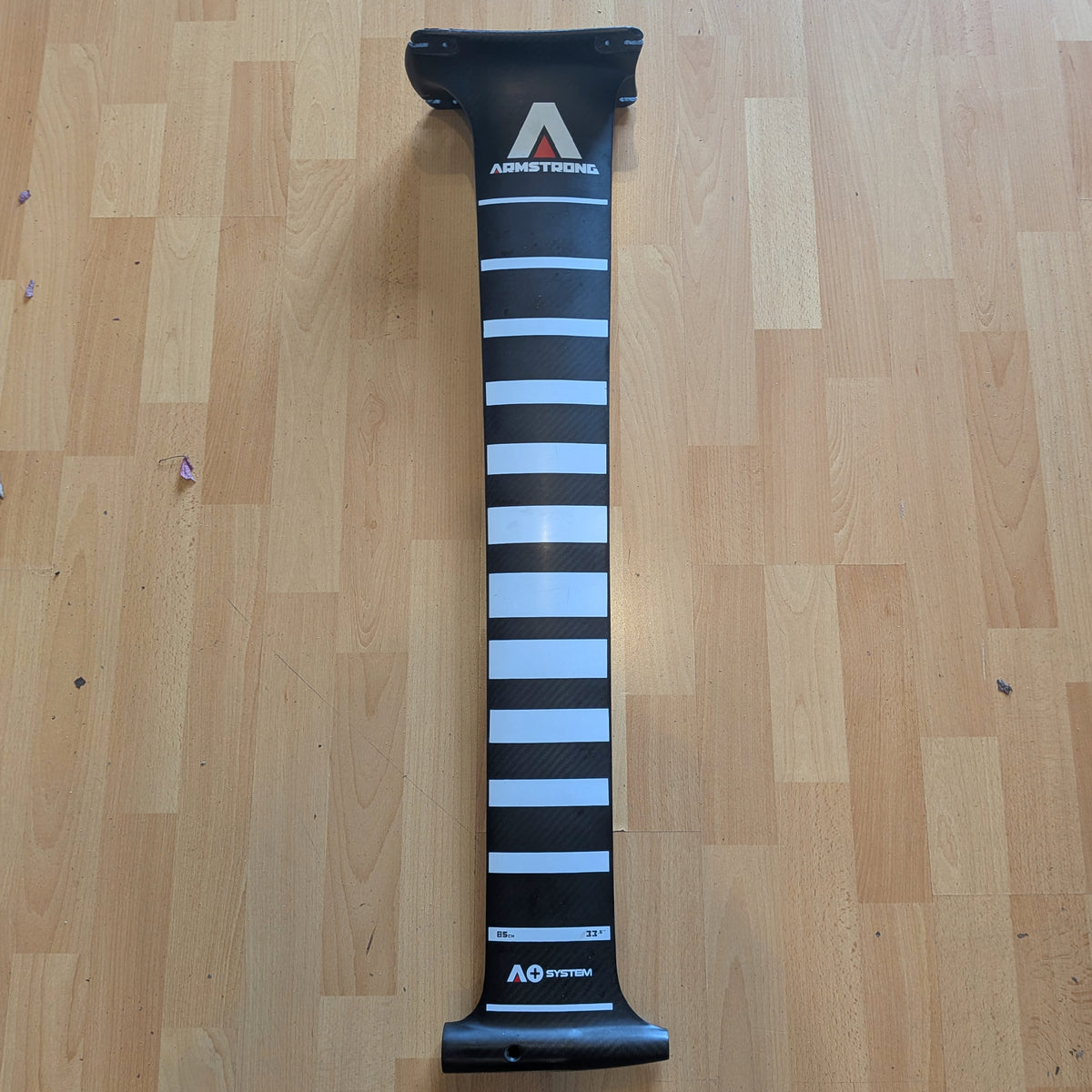 DEMO / USED Armstrong Mast V2 A+ 85cm